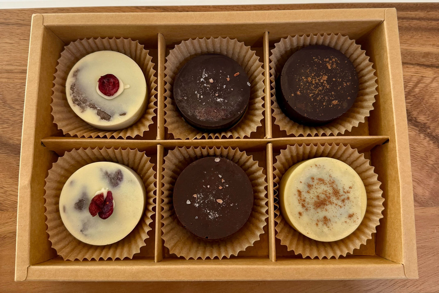 Mixed Cake Medallion Gift Box